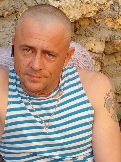  ,   Konstantin, 42 ,   ,   