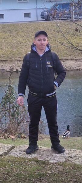  ,   Ivan, 39 ,   c 