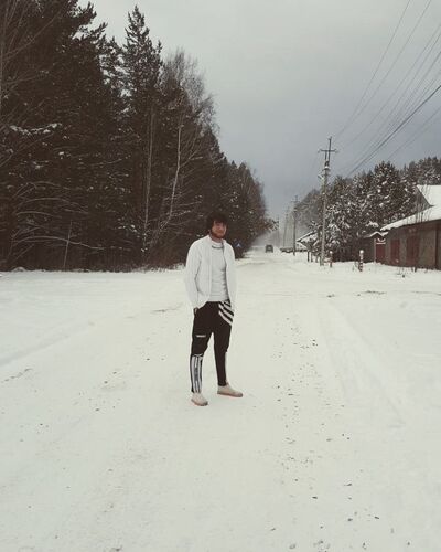  ,   Joni, 28 ,   ,   