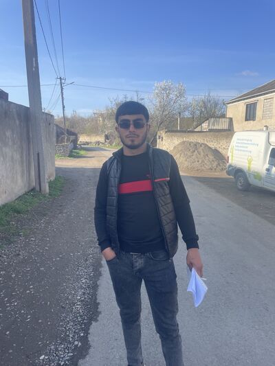  ,   Samir, 25 ,   ,   