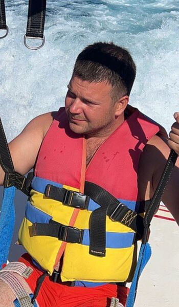 ,   Konstantin, 37 ,   ,   , c , 