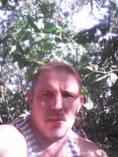  ,   Vova, 34 ,   