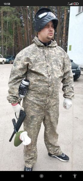  ,   Viktor, 32 ,   ,   