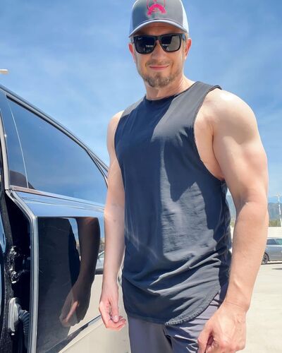  ,   David, 46 ,   ,   