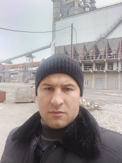  ,   Komil, 32 ,   ,   