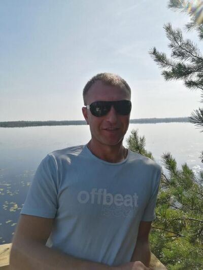  North Charleston,   , 37 ,   ,   