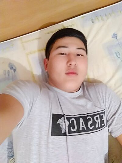  -,   Ulan, 29 ,   