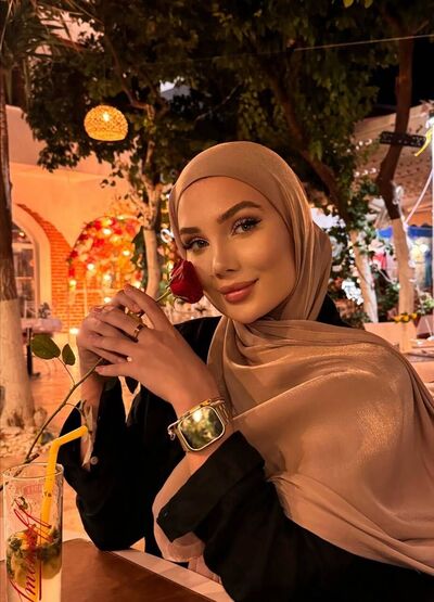  ,   Guli, 35 ,   ,   