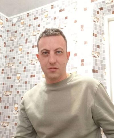  ,   Denis, 33 ,   ,   , c , 