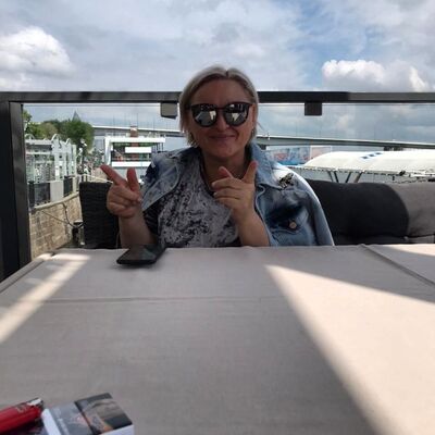  --,   , 52 ,  