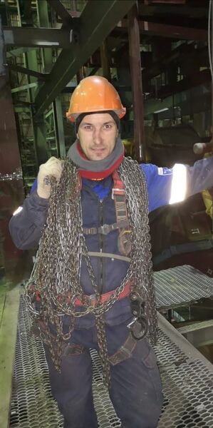  --,   Slava, 37 ,   ,   , c 