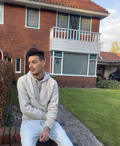  Zuidhorn,   Aiimaan, 27 ,   ,   , c 