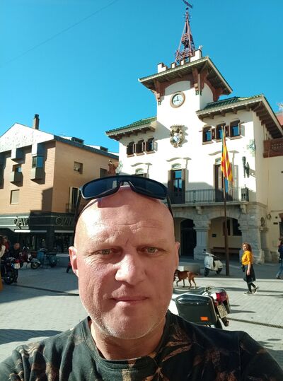  ,   Igor, 52 ,   ,   , c 