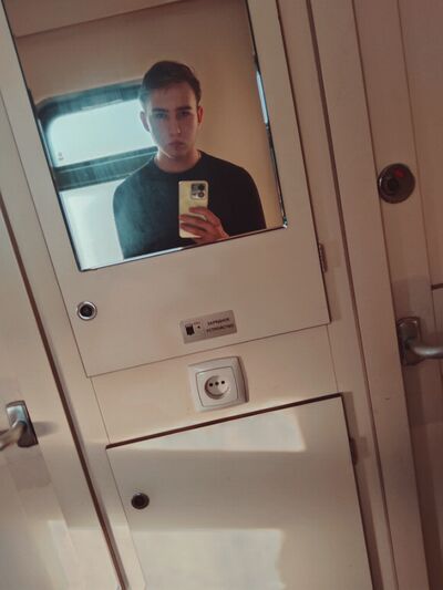  ,   Alexander, 22 ,   ,   