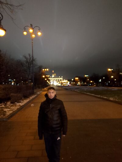  ,   Alex, 40 ,   c 