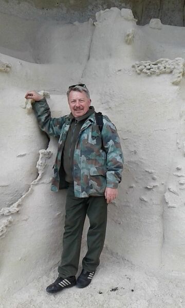  ,   Viktor, 63 ,   ,   , c 