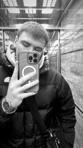  Kolinany,   , 22 ,   ,   