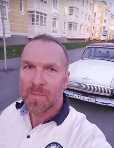  ,   Vito, 51 ,   ,   
