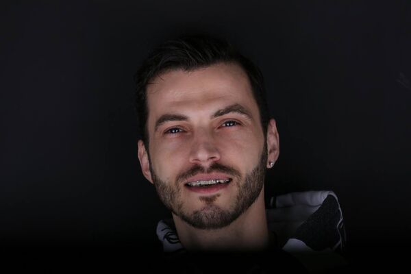  -,   Hunter, 32 ,   ,   , c 