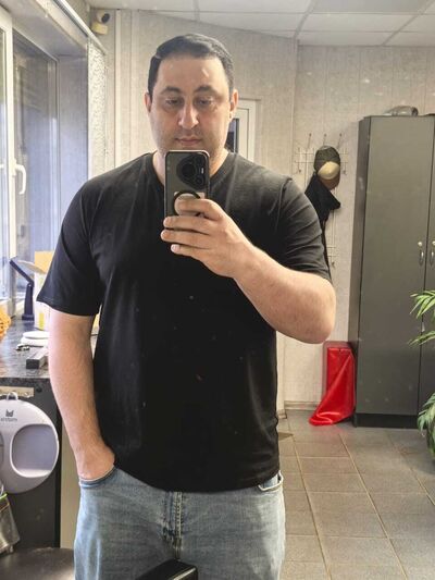  -,   Avik, 41 ,   ,   , c 