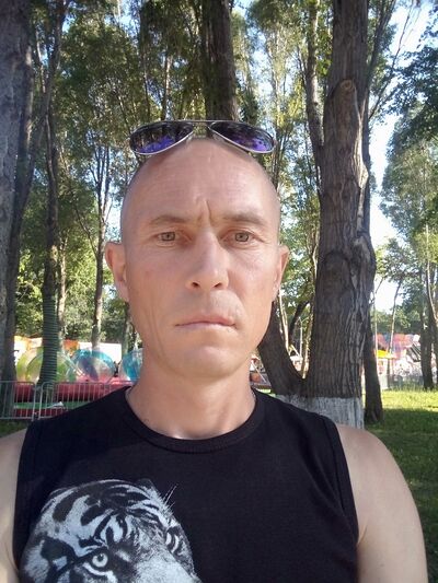  ,   Andrey, 40 ,   c 