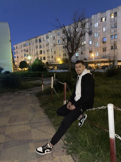  ,   Omar, 22 ,   ,   