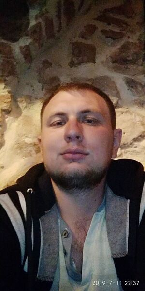  ,   Kolya, 32 ,   