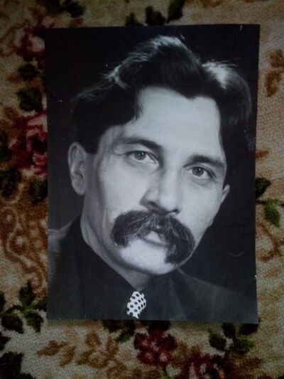  ,   NIKOLAI, 70 ,  