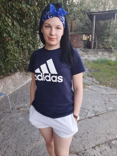  ,   Veronika, 31 ,   ,   