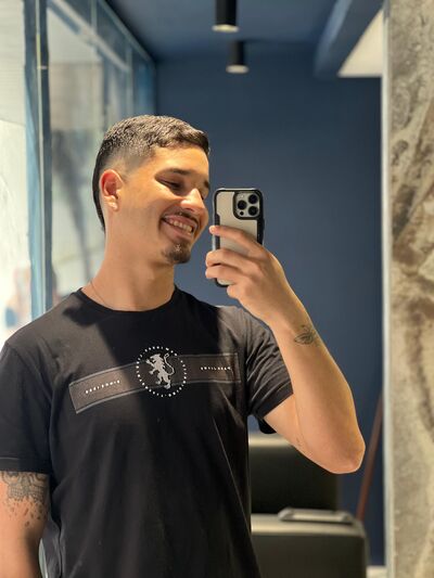  --,   Guilherme, 26 ,   ,   