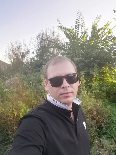  ,   Aleksei, 34 ,   