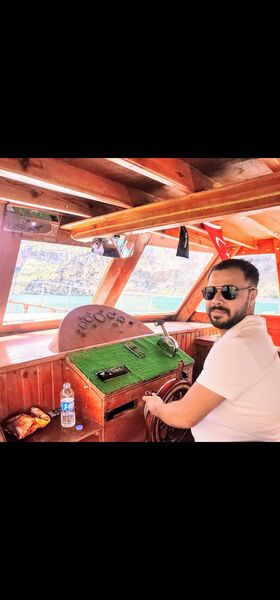  ,   Mostapha, 33 ,   ,   