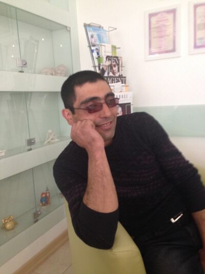  ,   Armen, 42 ,   ,   , c 