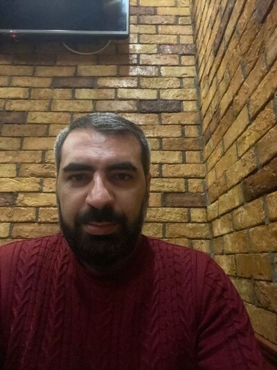  ,   David, 42 ,     , c 