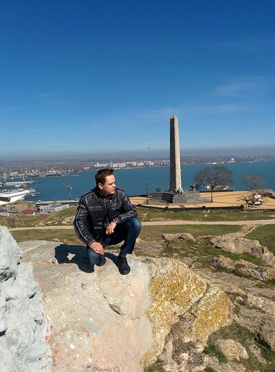  ,   Vadim, 44 ,  