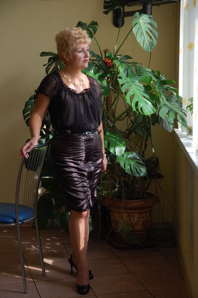  ,   Mila, 54 ,   