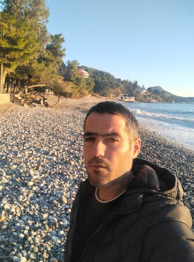  ,   Elmir, 41 ,   ,   