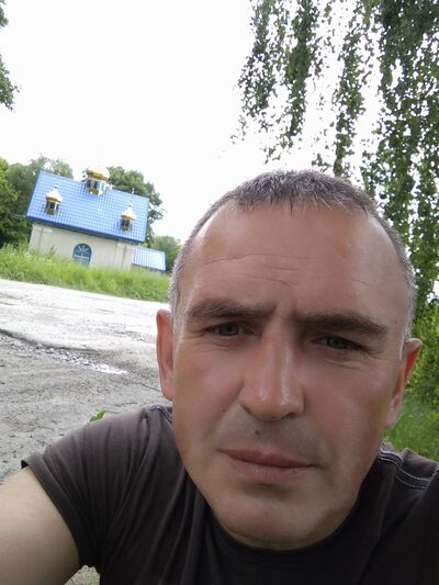  ,   Andrej, 44 ,   ,   , c , 