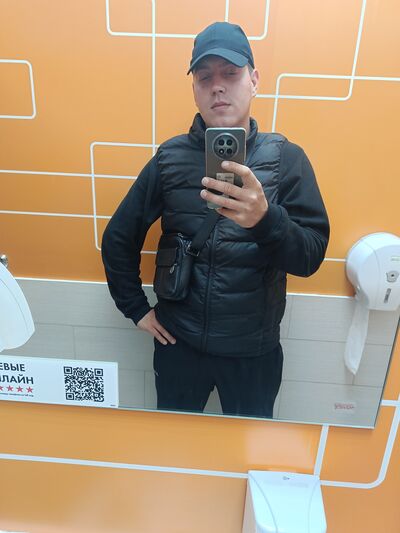  ,   Nikola, 24 ,   ,   