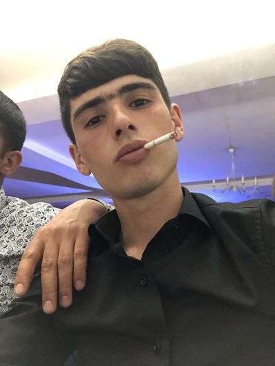  ,   Arman, 24 ,   ,   