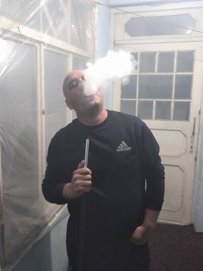  ,   Elnur, 42 ,   c 