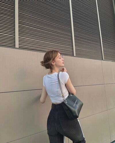  -,   , 24 ,   