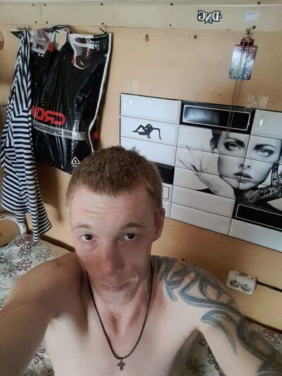 ,   Yaroslav, 38 ,   c 