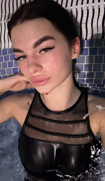  ,   Vika, 25 ,   ,   , c , 
