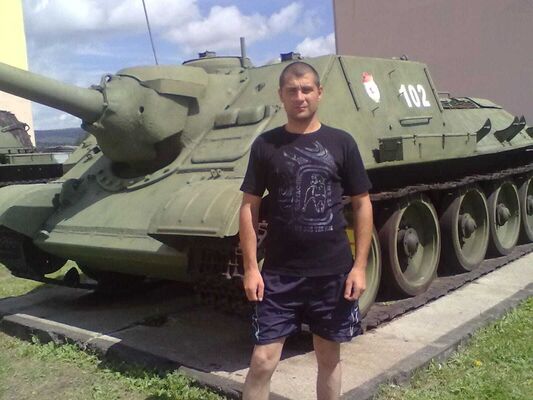  ,   Aleks, 42 ,   ,   