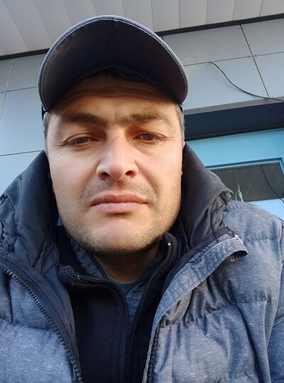  -,   Armen, 38 ,     