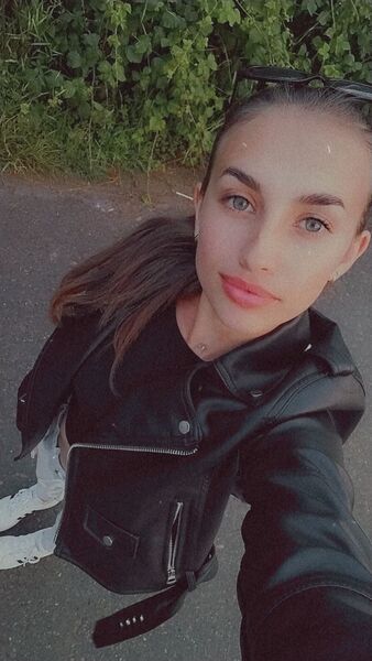  ,   Ivanka, 21 ,   ,   