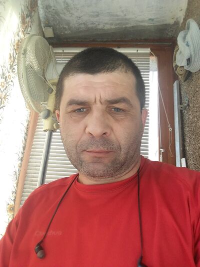  ,   Rusik, 54 ,   