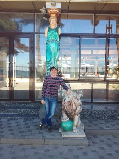  ,   Ilya, 33 ,   ,   