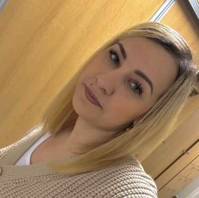  ,   Kristina, 34 ,   c 